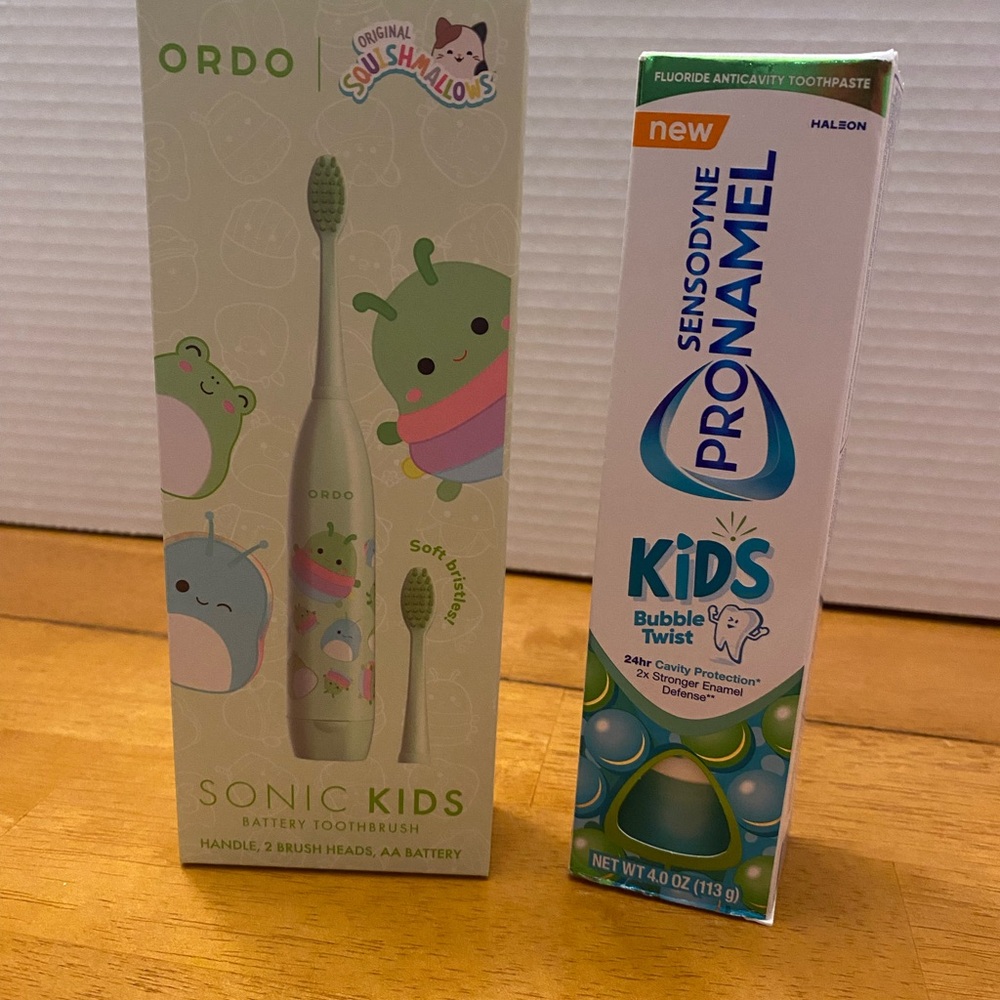 Sonic Kids Toothbrush / toothpaste - battery operated - Green